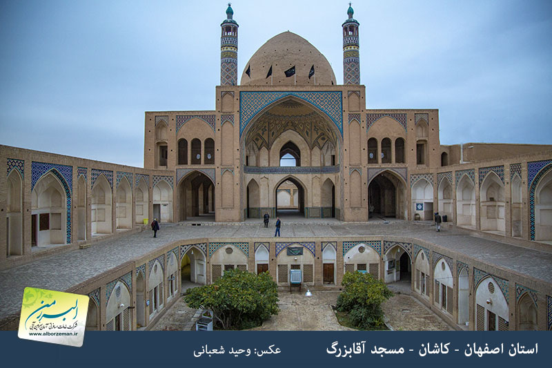 media/plg_solidres_experience/images/a944d66d3c976eb00f610c3263a377b1/esfahan/kashangardi/Agha-Bozorg-Mosque-and-School3.jpg
